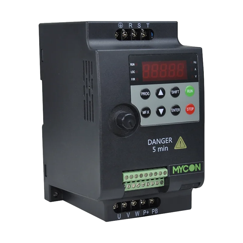 Mycon FST200 kompakt inverter ön görünüm